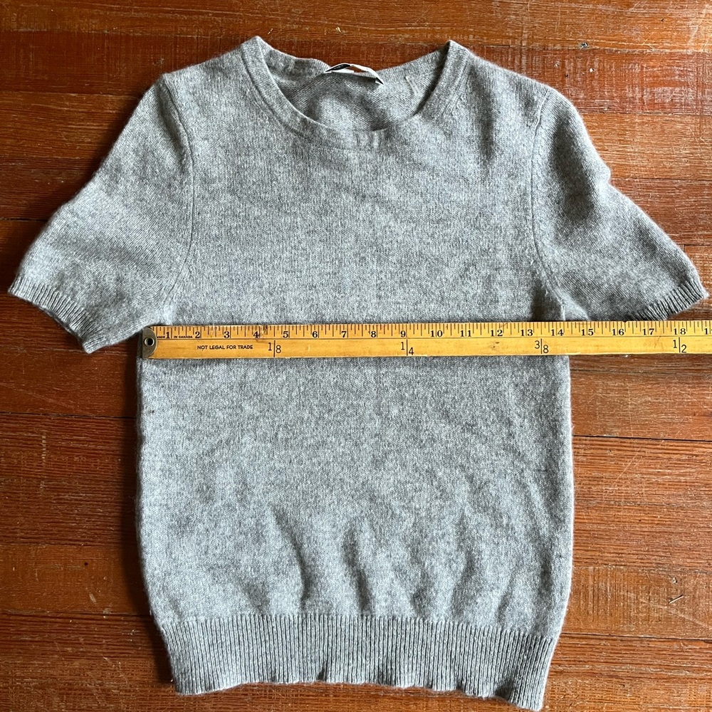 Gray Short Sleeve Cashmere Sweater